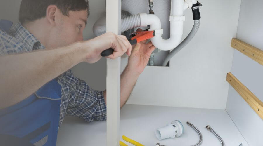Professional expert plumbing services in Fortuna, MO